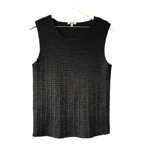 EUC Nicola black micropleated sleeveless blouse L